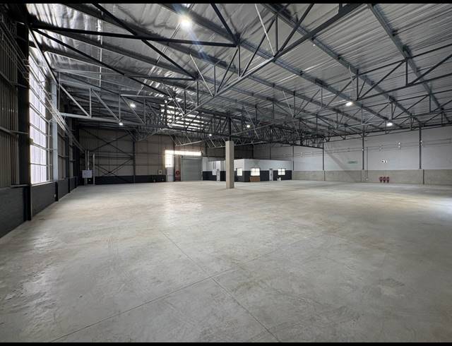 976M² WAREHOUSE TO LET IN ATLANTIC HILLS